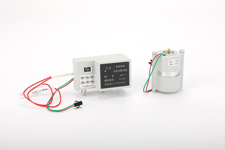 DW45 欠压脱扣器 AC230V